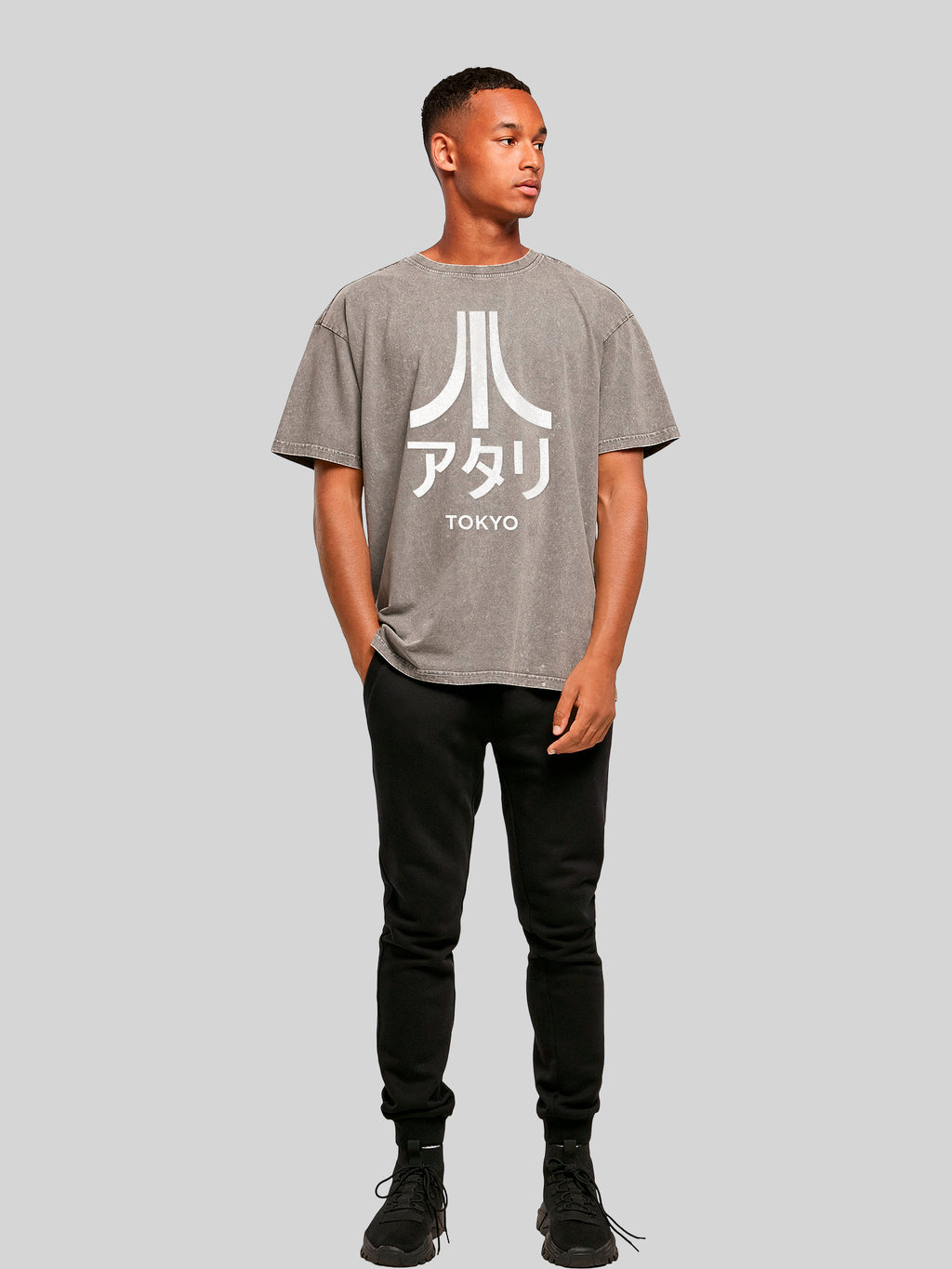 Atari Tokyo White Retro Arcade Games avec un tee surdimensionné lourds lavé acide