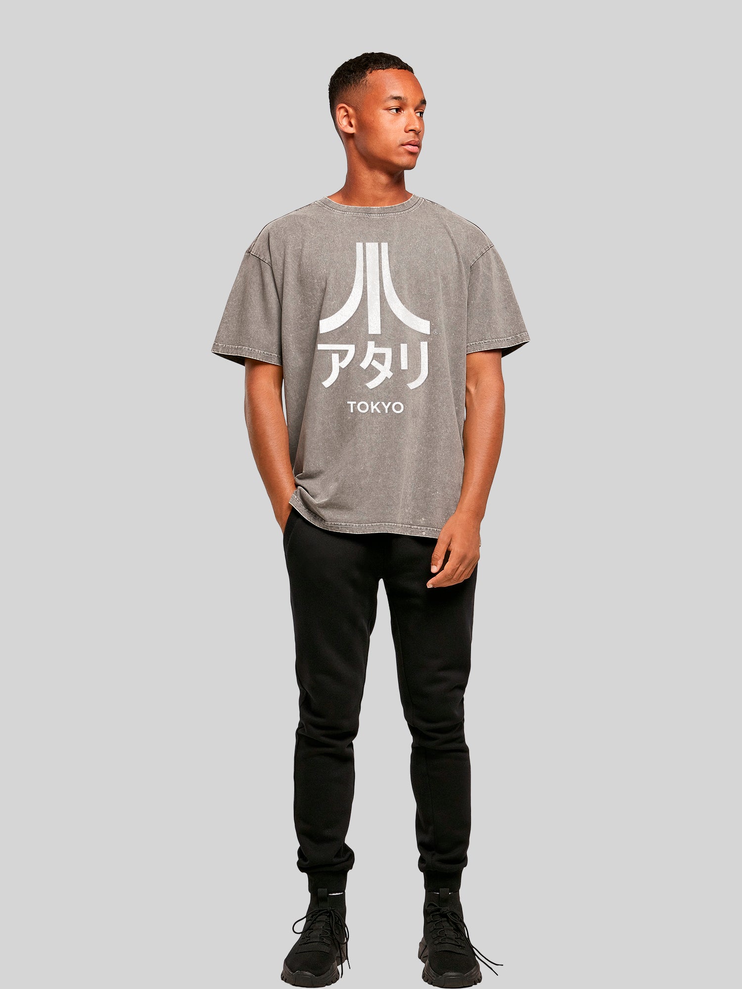 Atari Tokyo White Retro Arcade Games avec un tee surdimensionné lourds lavé acide
