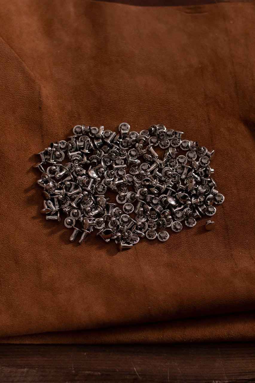 Remache hueco KØ7,0 x L7,2 mm de latón/níquel