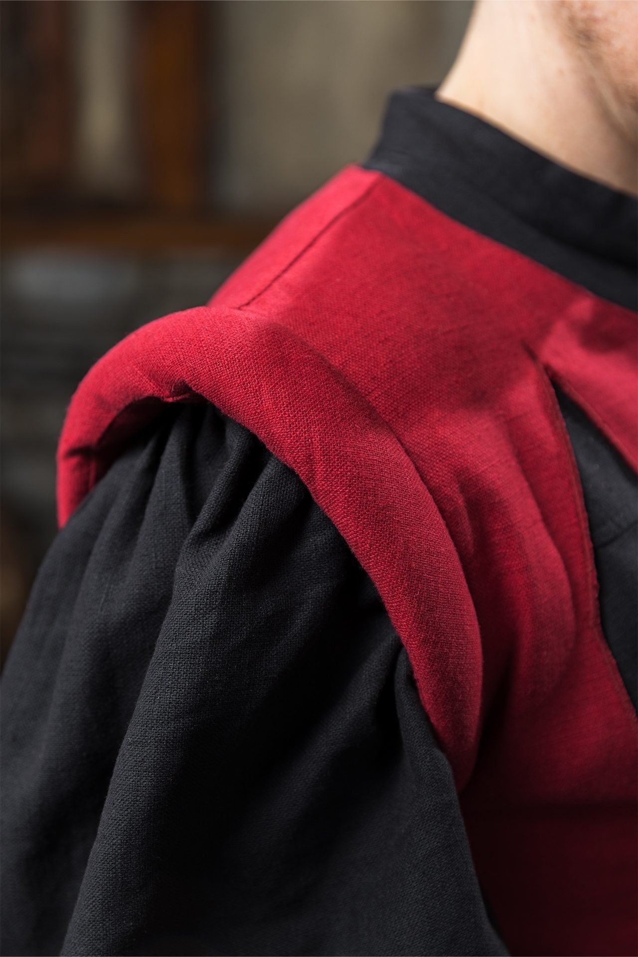 Warhammer Armoury Imperial Doublet Type B Dark Red