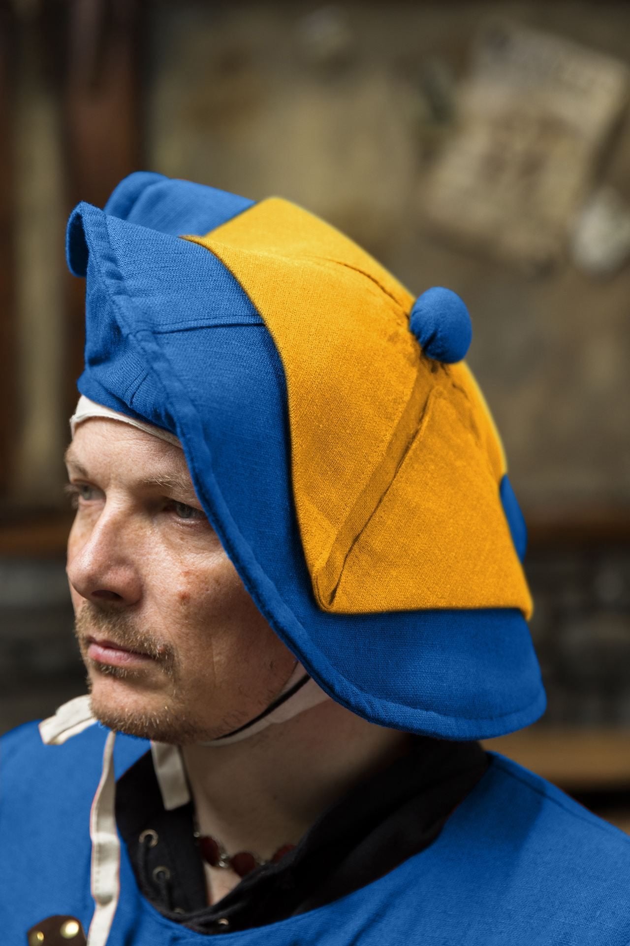 Warhammer Armoury Imperial Hat Type C Blue/Yellow