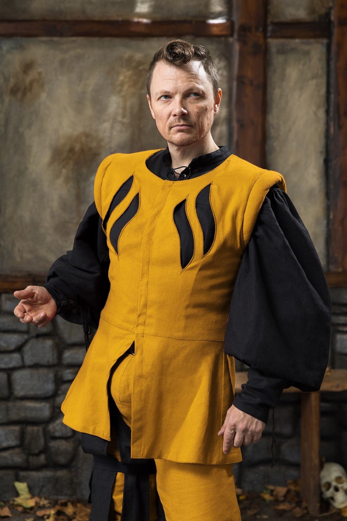 Warhammer Armoury Imperial Doublet Type C Yellow