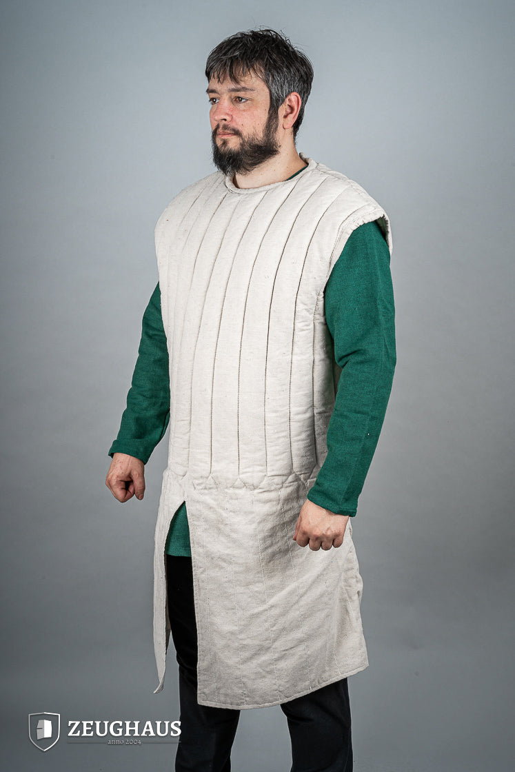 Sleeveless Gambeson Natural