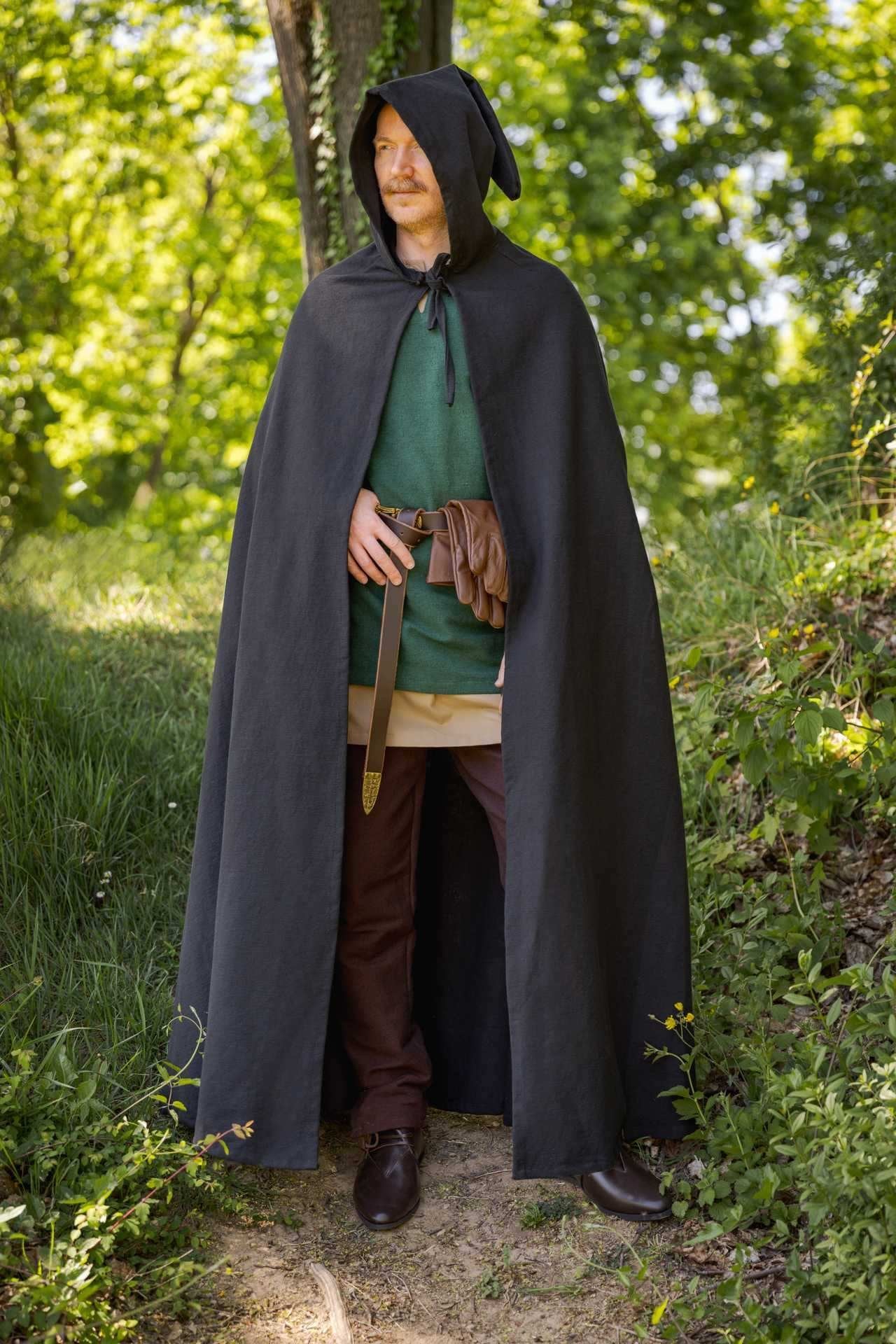Cape with Hood Black