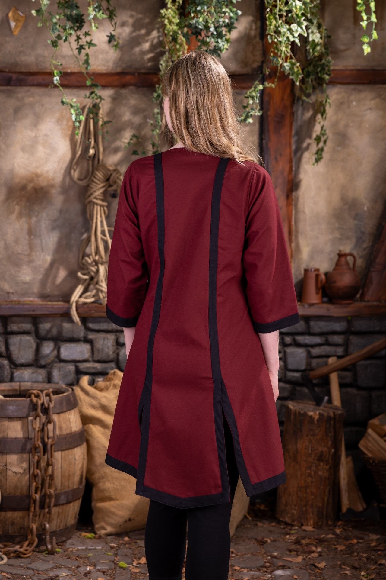 Dungeons & Dragons Female Fighter Dress Bordeaux/Black